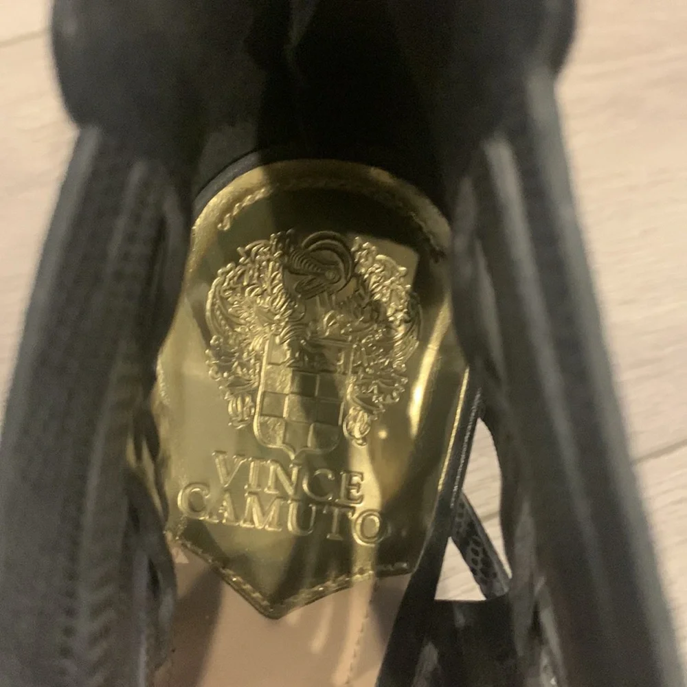 Vince Camuto - Black Heel Sandals - Size: 8.5 M - Picture 8 of 14